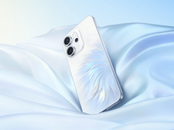 OPPO Reno14 thiết kế mỏng nhẹ nhưng vẫn tạo cảm giác chắc chắn