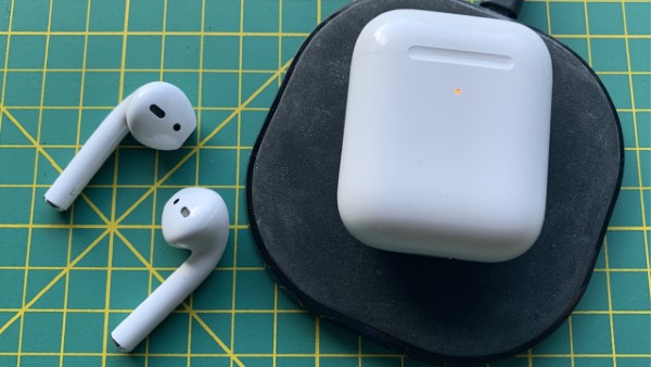 Airpods sẽ cảnh báo tình trạng pin thông qua âm thanh