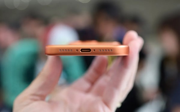 iPhone 17 Pro sử dụng cổng USB-C