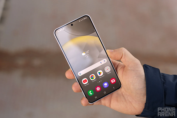 Màn hình Galaxy S24 hỗ trợ tần số quét 120Hz mượt mà cùng độ sáng tối đa lên tới 2600 nits